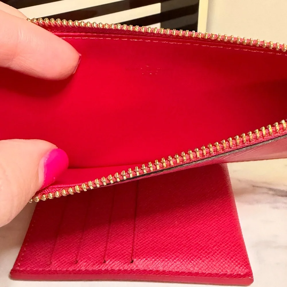 Louis Vuitton Limited Edition Felicie Pochette in Hot Pink Epi leather